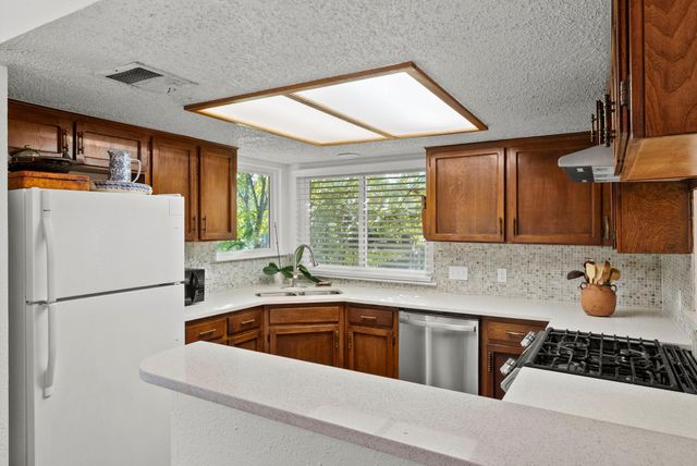 13105 Bourbon ST, Austin, TX 78727