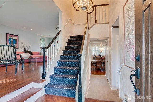 21 Marlin Avenue E, Edison, NJ 08820