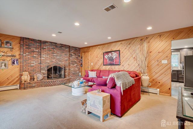 21 Marlin Avenue E, Edison, NJ 08820
