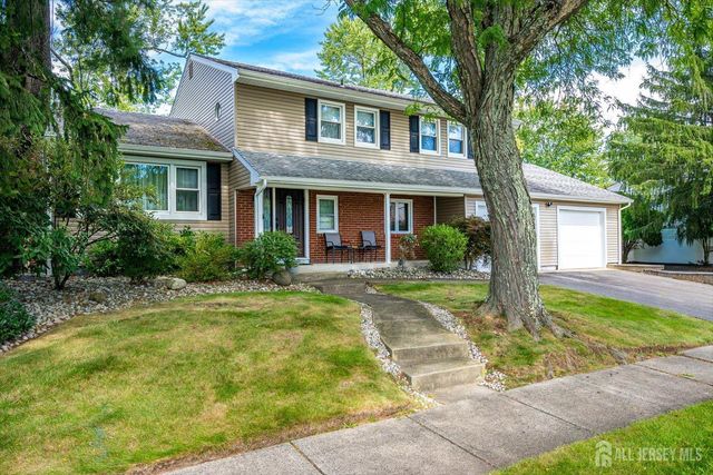 21 Marlin Avenue E, Edison, NJ 08820
