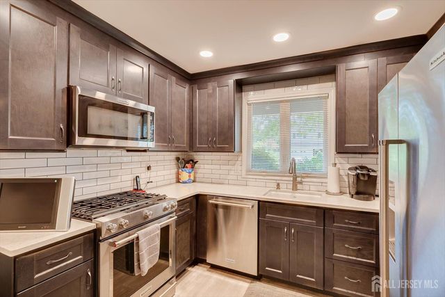 21 Marlin Avenue E, Edison, NJ 08820