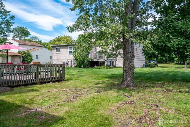 21 Marlin Avenue E, Edison, NJ 08820