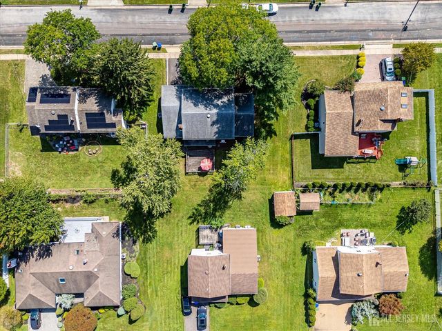 21 Marlin Avenue E, Edison, NJ 08820