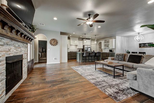 11017 NW 20TH Street, Yukon, OK 73099