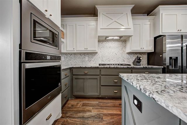 11017 NW 20TH Street, Yukon, OK 73099