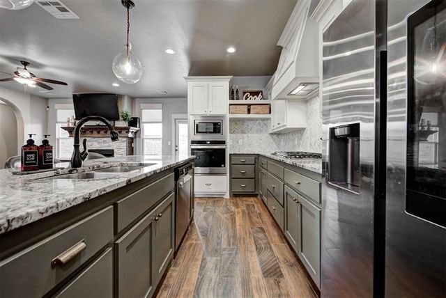 11017 NW 20TH Street, Yukon, OK 73099