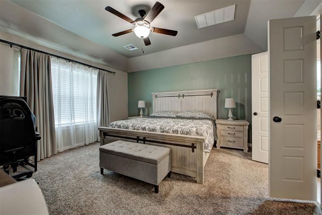 11017 NW 20TH Street, Yukon, OK 73099