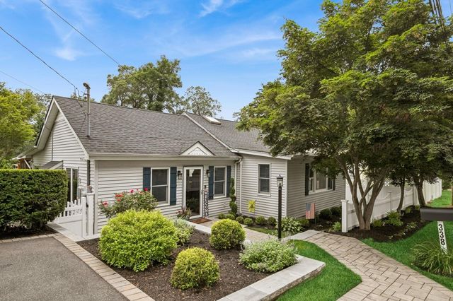 338 Richmond Boulevard, Ronkonkoma, NY 11779