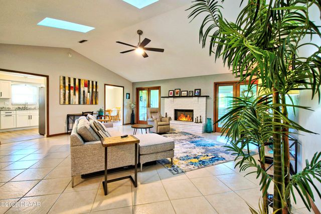 32 Kingsley Circle, Ormond Beach, FL 32174