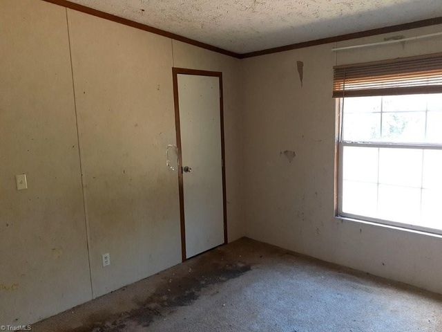 3150 Cranberry Road, Boonville, NC 27011