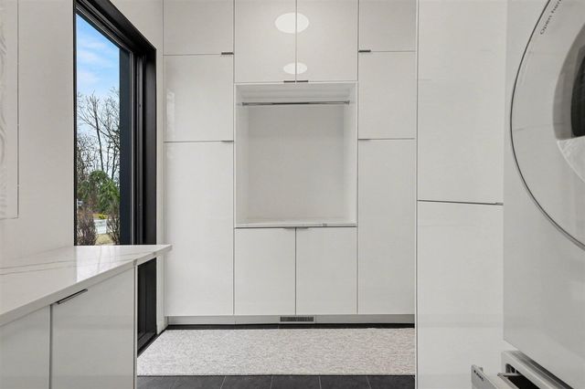 102 Mercer Drive, Grand Rapids, MI 49506