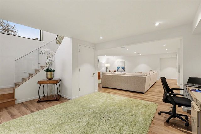 102 Mercer Drive, Grand Rapids, MI 49506