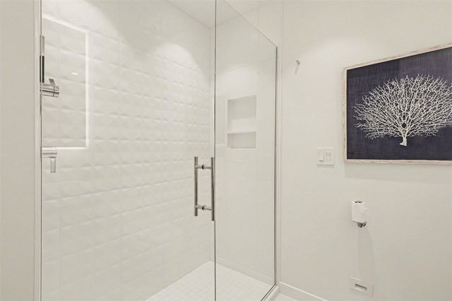 102 Mercer Drive, Grand Rapids, MI 49506