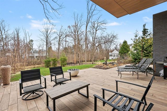 102 Mercer Drive, Grand Rapids, MI 49506