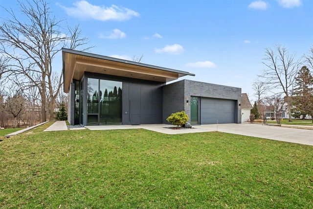 102 Mercer Drive, Grand Rapids, MI 49506