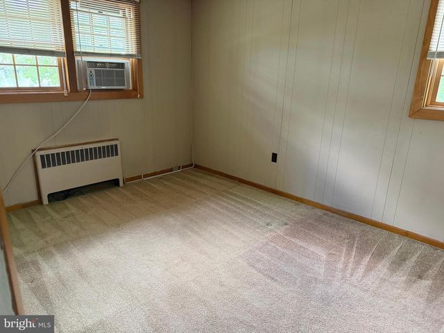 166 PANEPINTO DR, Schwenksville, PA 19473