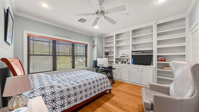 3714 Drake Street, Houston, TX 77005