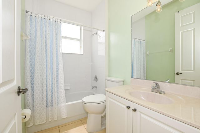 350 SW Lake Forest Way, Port St. Lucie, Port St Lucie, FL 34986