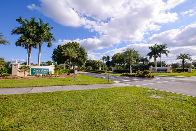 350 SW Lake Forest Way, Port St. Lucie, Port St Lucie, FL 34986