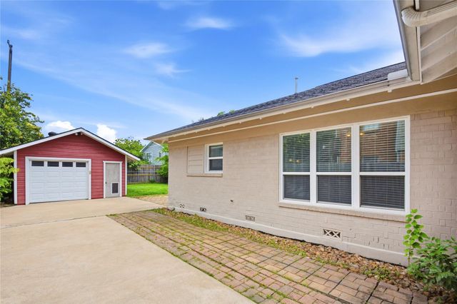 1746 Colquitt Street, Houston, TX 77098
