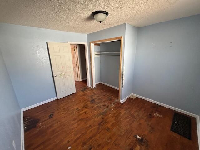 208 E 4th Street, Willow Springs, MO 65793