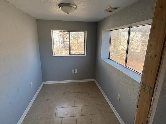 208 E 4th Street, Willow Springs, MO 65793