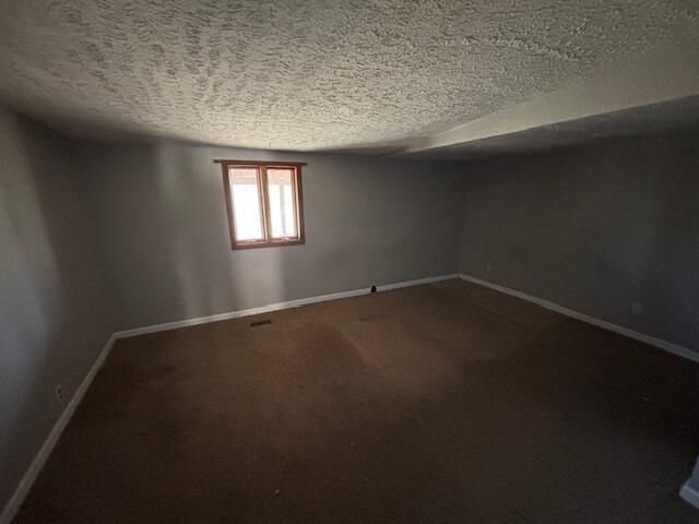 208 E 4th Street, Willow Springs, MO 65793