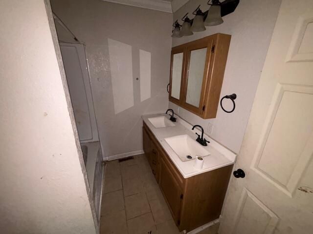 208 E 4th Street, Willow Springs, MO 65793