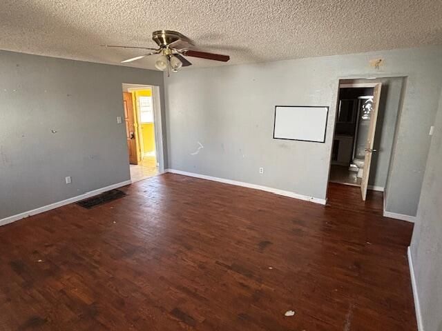 208 E 4th Street, Willow Springs, MO 65793