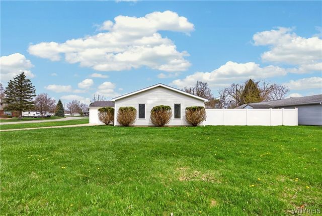 31 Albert Street, Cheektowaga, NY 14043