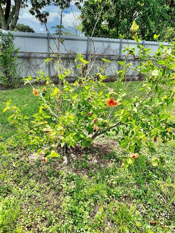 318 SW 67th Terrace B, Pembroke Pines, FL 33023