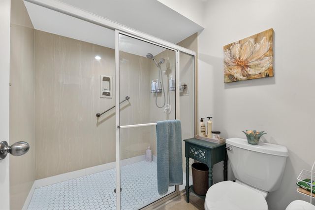 6884 SE Bunker Hill Drive, Hobe Sound, FL 33455