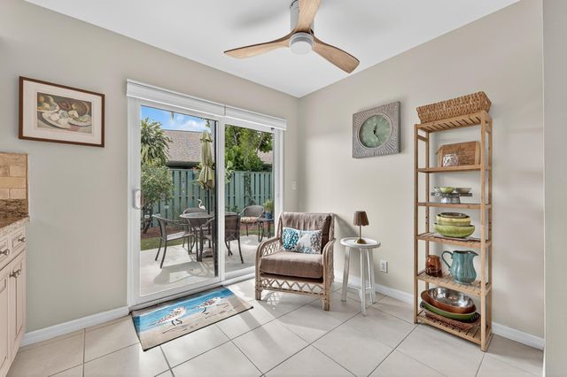 6884 SE Bunker Hill Drive, Hobe Sound, FL 33455