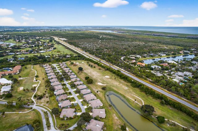 6884 SE Bunker Hill Drive, Hobe Sound, FL 33455