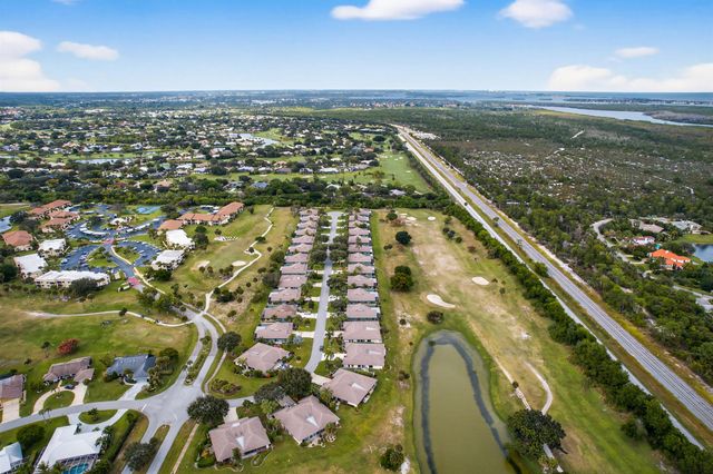 6884 SE Bunker Hill Drive, Hobe Sound, FL 33455