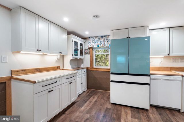 193 GAMBIT LN, Hedgesville, WV 25427