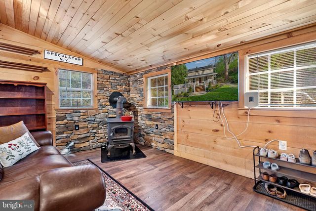 193 GAMBIT LN, Hedgesville, WV 25427