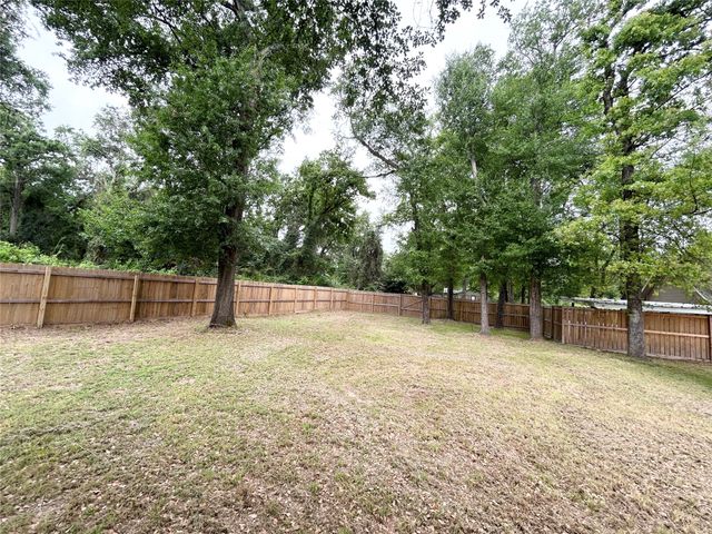 921 Bradleys Bend, Tool, TX 75143
