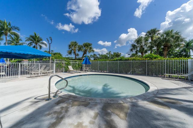 6243 Sand Hills Circle, Lake Worth, FL 33463