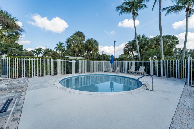 6243 Sand Hills Circle, Lake Worth, FL 33463