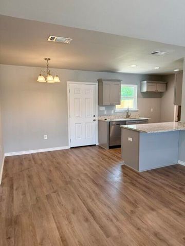 2107 N Lillie Street, San Angelo, TX 76903