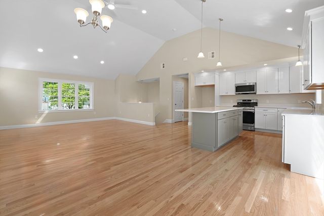 206 High Street, Abington, MA 02351