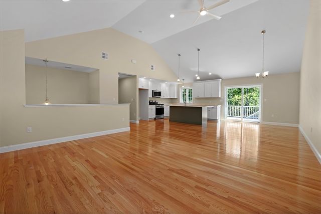 206 High Street, Abington, MA 02351