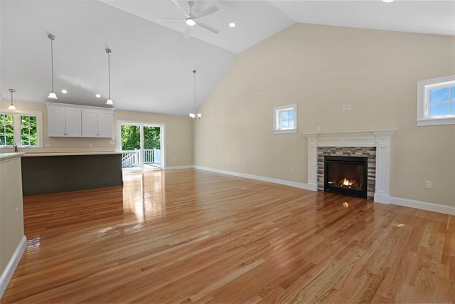 206 High Street, Abington, MA 02351