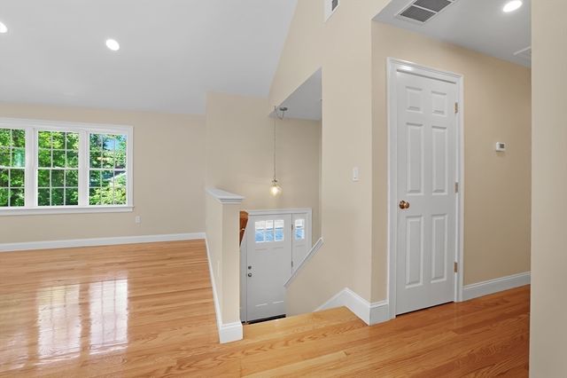 206 High Street, Abington, MA 02351
