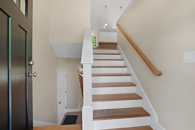 206 High Street, Abington, MA 02351