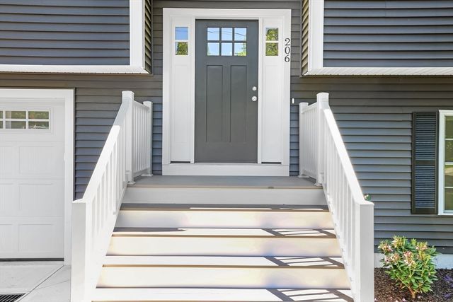 206 High Street, Abington, MA 02351