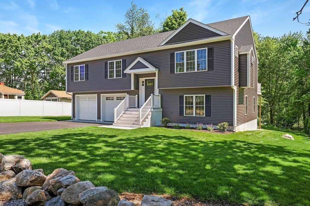 206 High Street, Abington, MA 02351