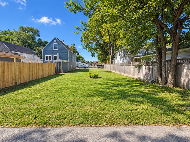 1307 Harvey Avenue, Berwyn, IL 60402
