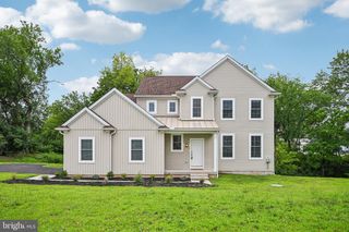 5 BLACKHORSE WOODS LN, Plymouth Meeting, PA 19462